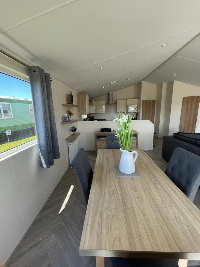 La07 Oceanview Campsite Morecambe